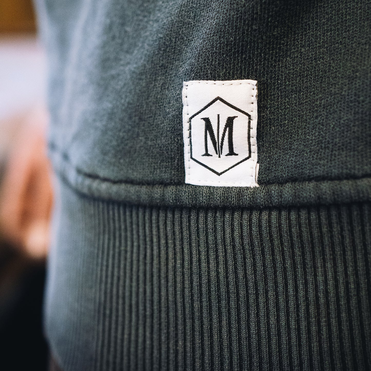 Sweater Black Acid Washed.